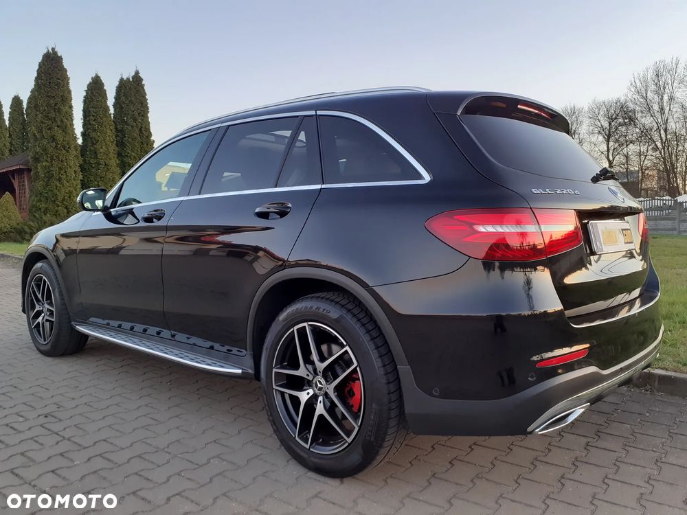 Mercedes-Benz GLC 220 d 4Matic 9G-TRONIC AMG Line - 7