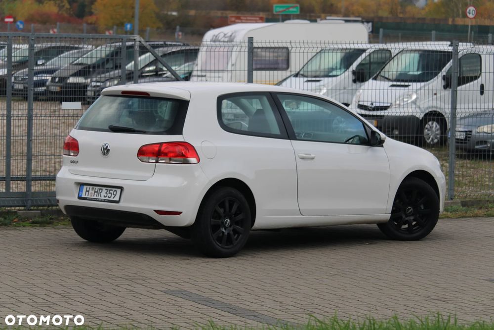 Volkswagen Golf - 8