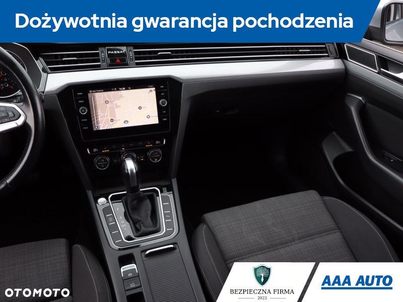Volkswagen Passat Variant - 10