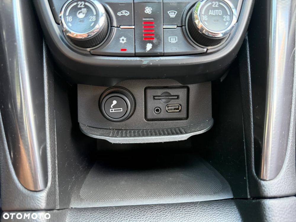 Opel Zafira Tourer 2.0 CDTI Innovation - 22