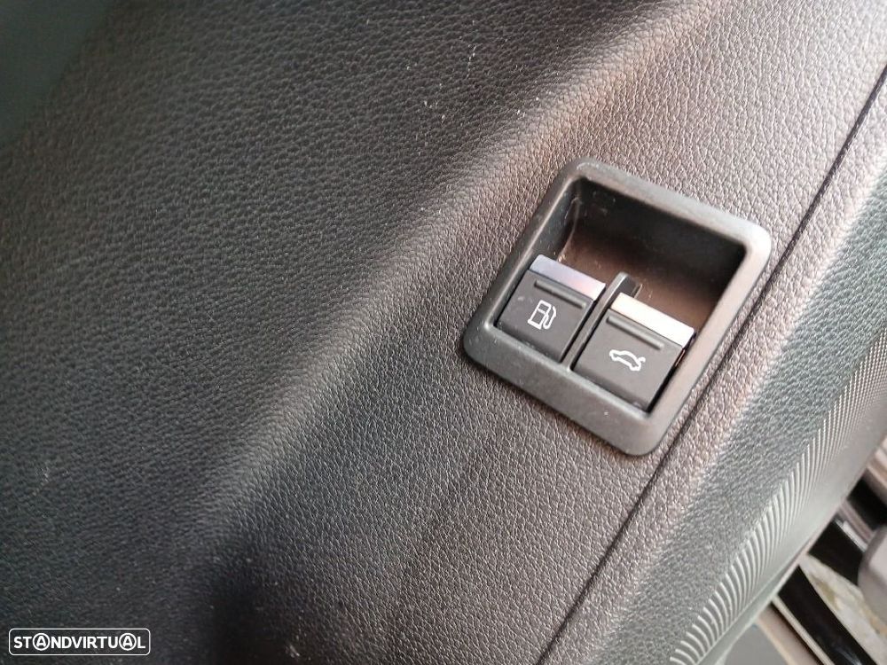 Audi Q3 45 TFSIe S line S tronic - 14