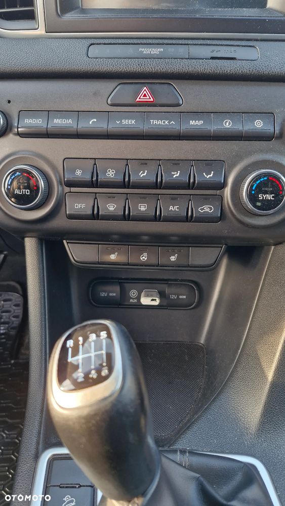 Kia Sportage 1.6 GDI 2WD Dream-Team Edition - 16