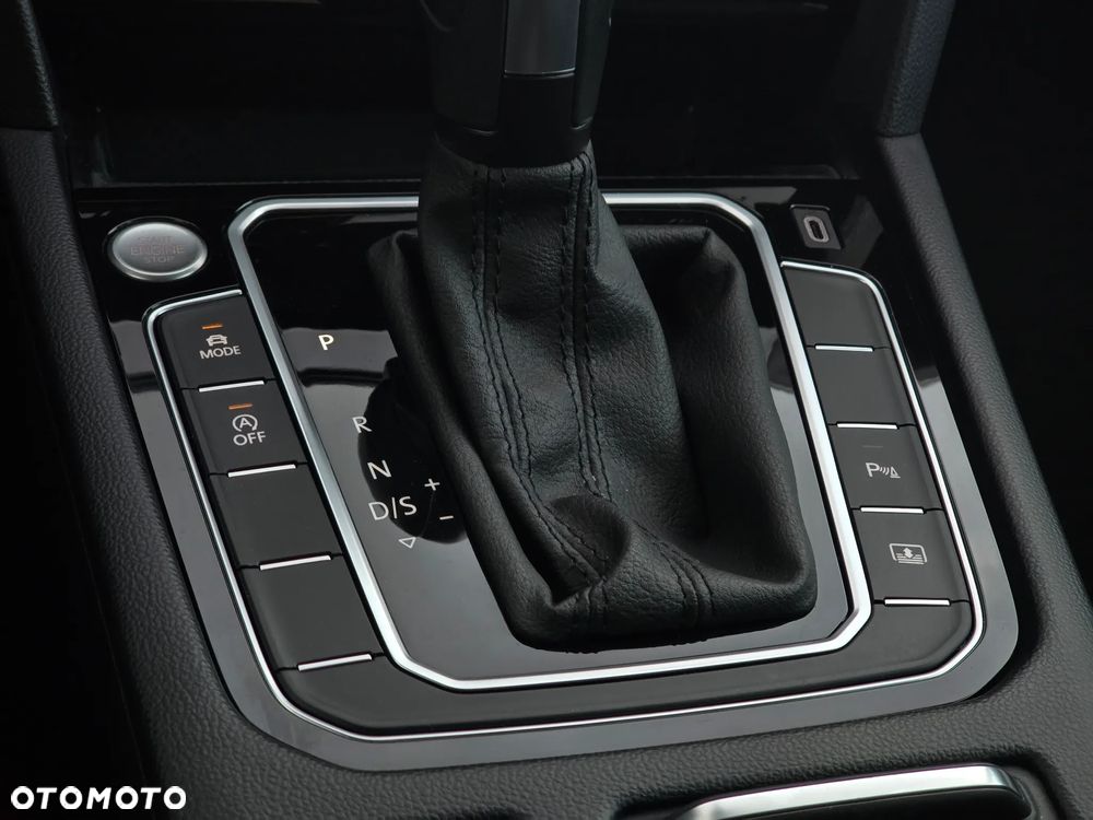 Volkswagen Passat 2.0 TSI Elegance DSG - 30