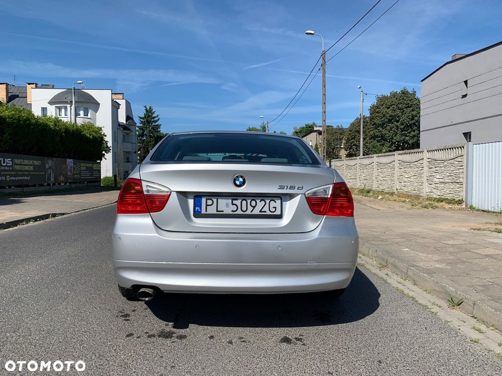 BMW Seria 3 318d - 4