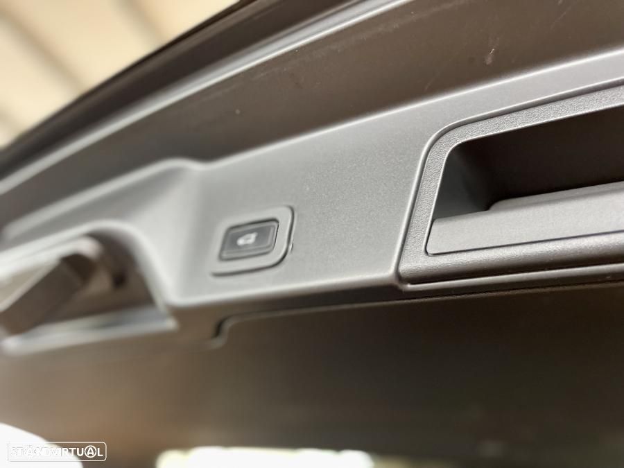 Land Rover Range Rover Evoque P300e R-Dynamic - 47