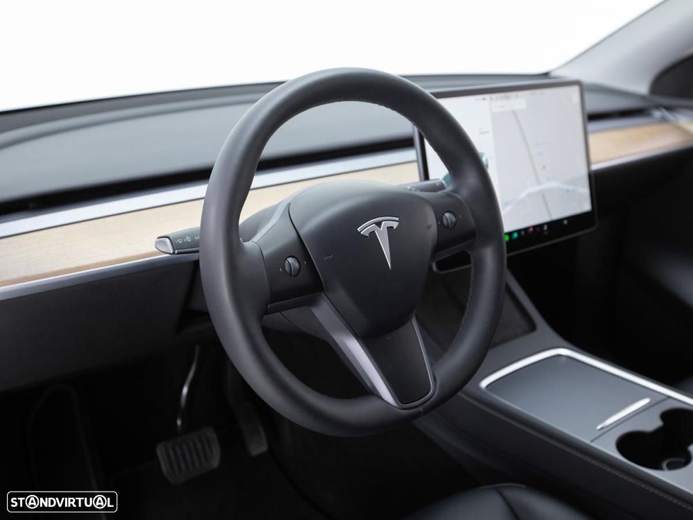 Tesla Model Y RWD - 21