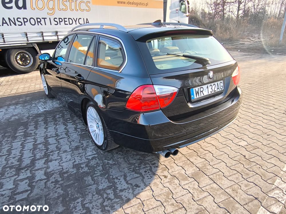 BMW Seria 3 330xi - 4