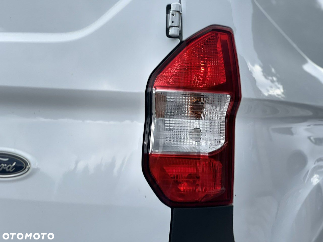 Ford Transit Courier 1.5 TDCi Ambiente - 9