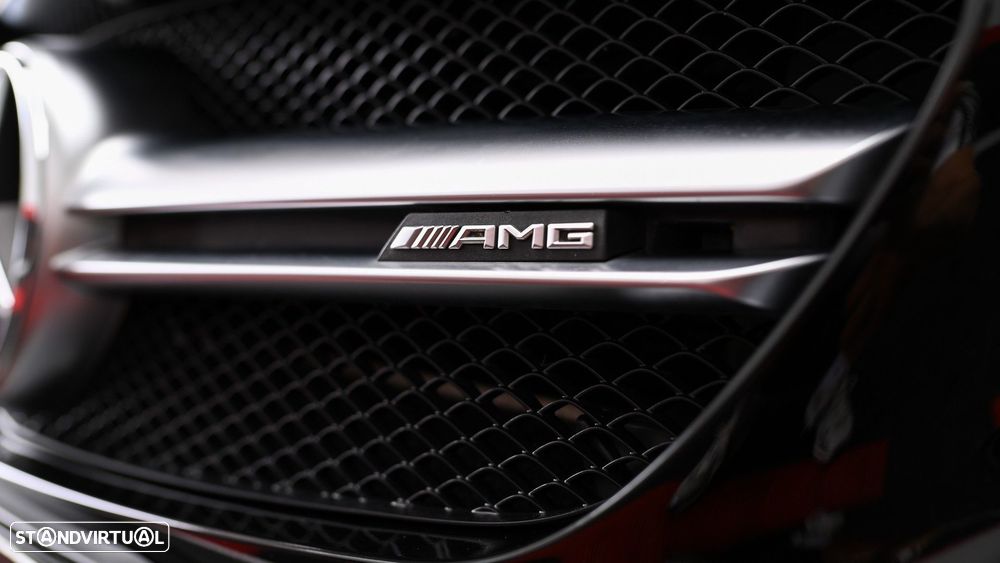 Mercedes-Benz CLA 45 AMG 4Matic Speedshift 7G-DCT Night Edition - 14
