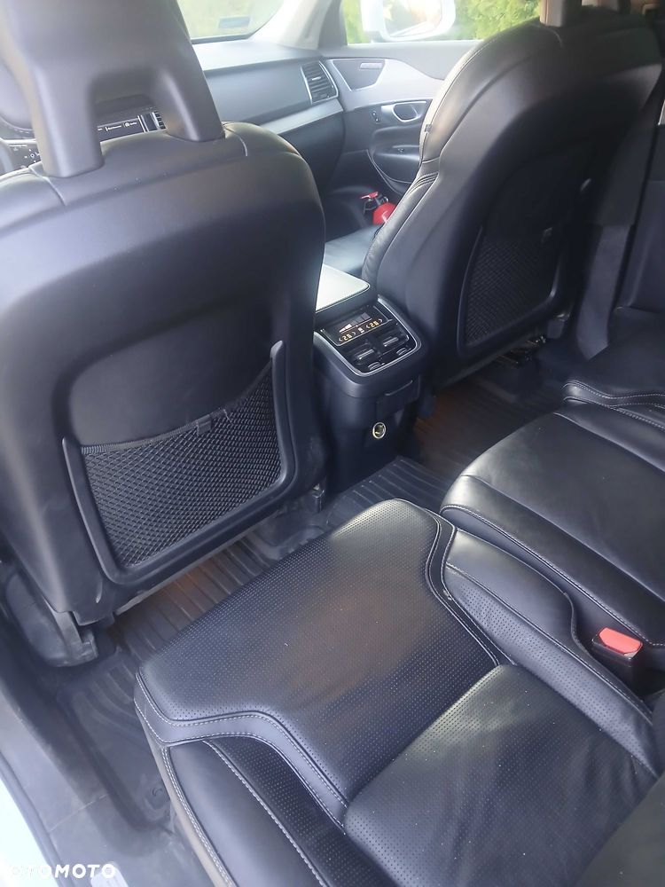 Volvo XC 90 - 6
