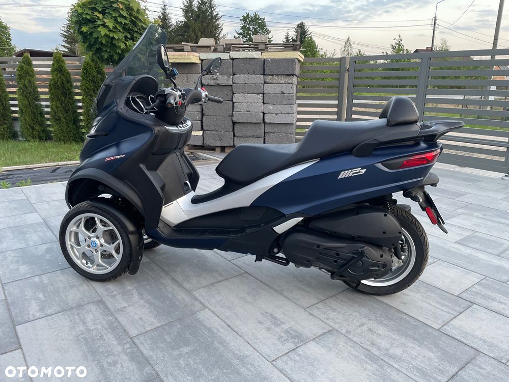 Piaggio MP-3 - 4