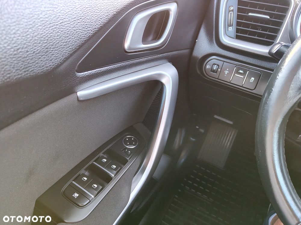 Kia Ceed 1.4 T-GDI L Business Line - 17