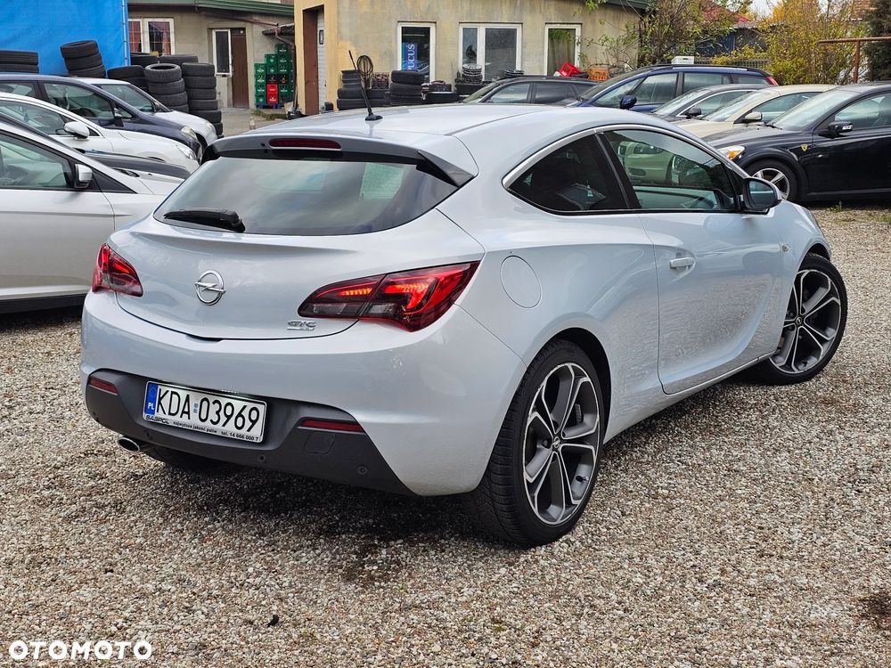 Opel Astra 1.4 Turbo - 2