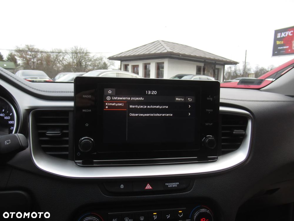 Kia XCeed 1.5 T-GDI M DCT - 25