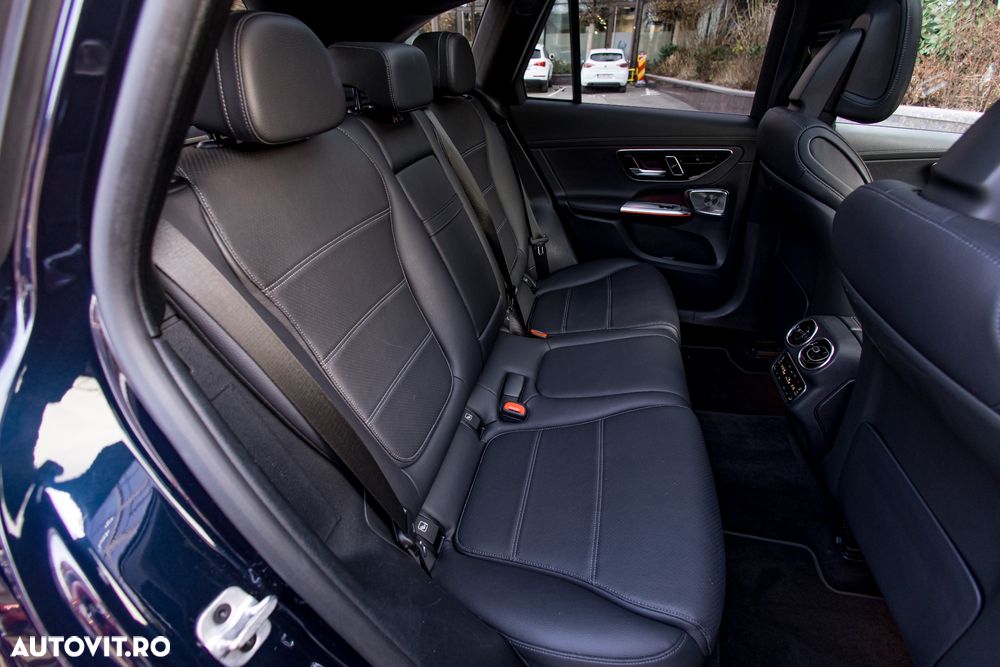 Mercedes-Benz GLC 300 d 4MATIC MHEV - 16