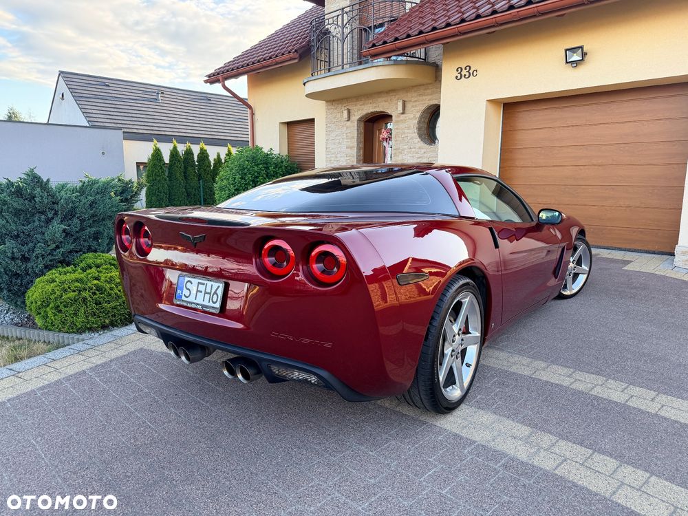 Chevrolet Corvette - 1