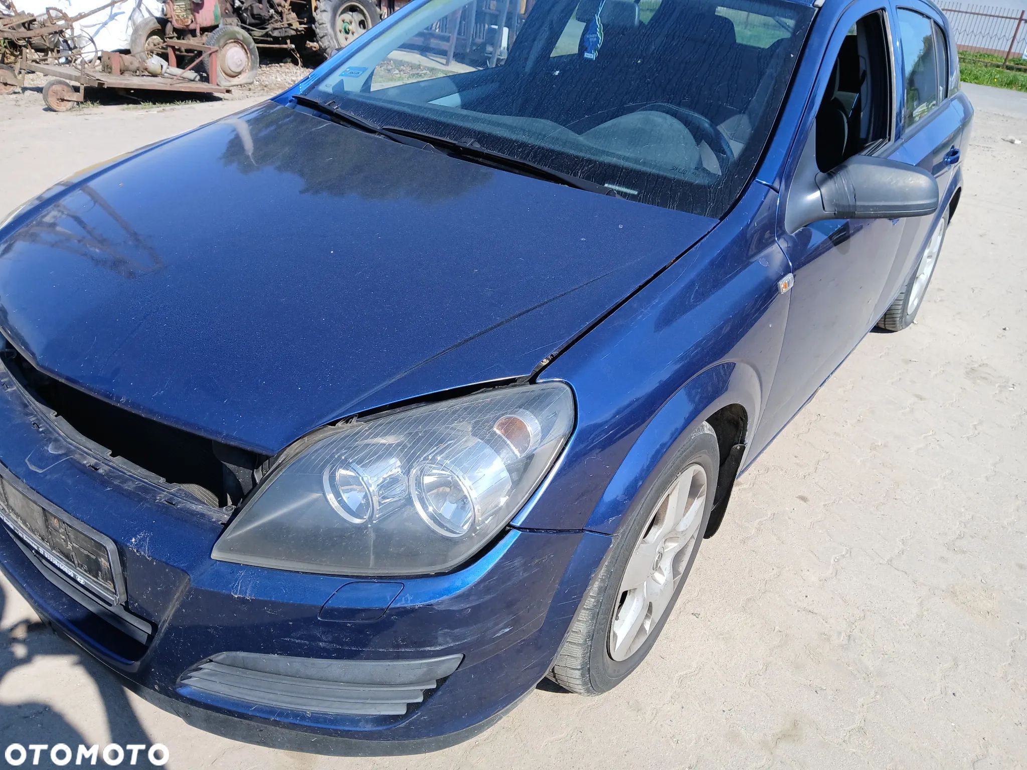 opel astra H HB Z21B fotel fotele kanapa deska kokpit podsufitka boczek boczki klamka podłokietnik - 1