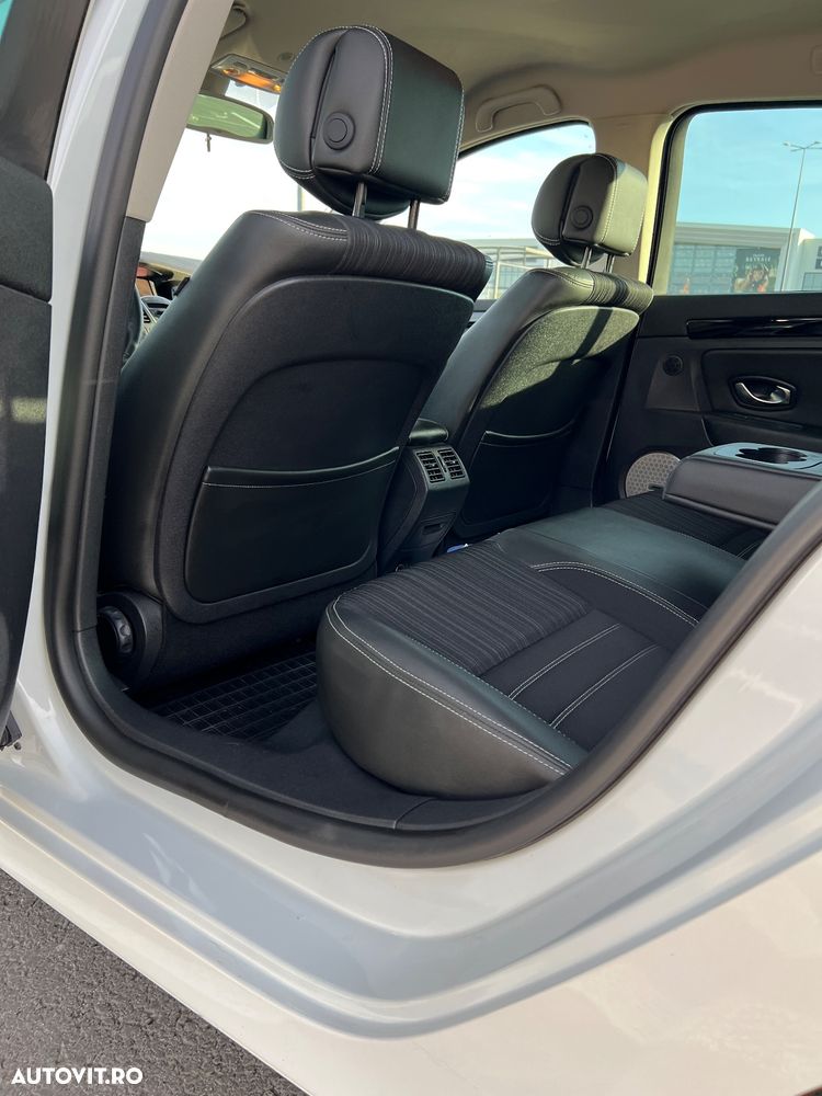 Renault Laguna ENERGY dCi 130 FAP Start & Stop Bose Edition - 4