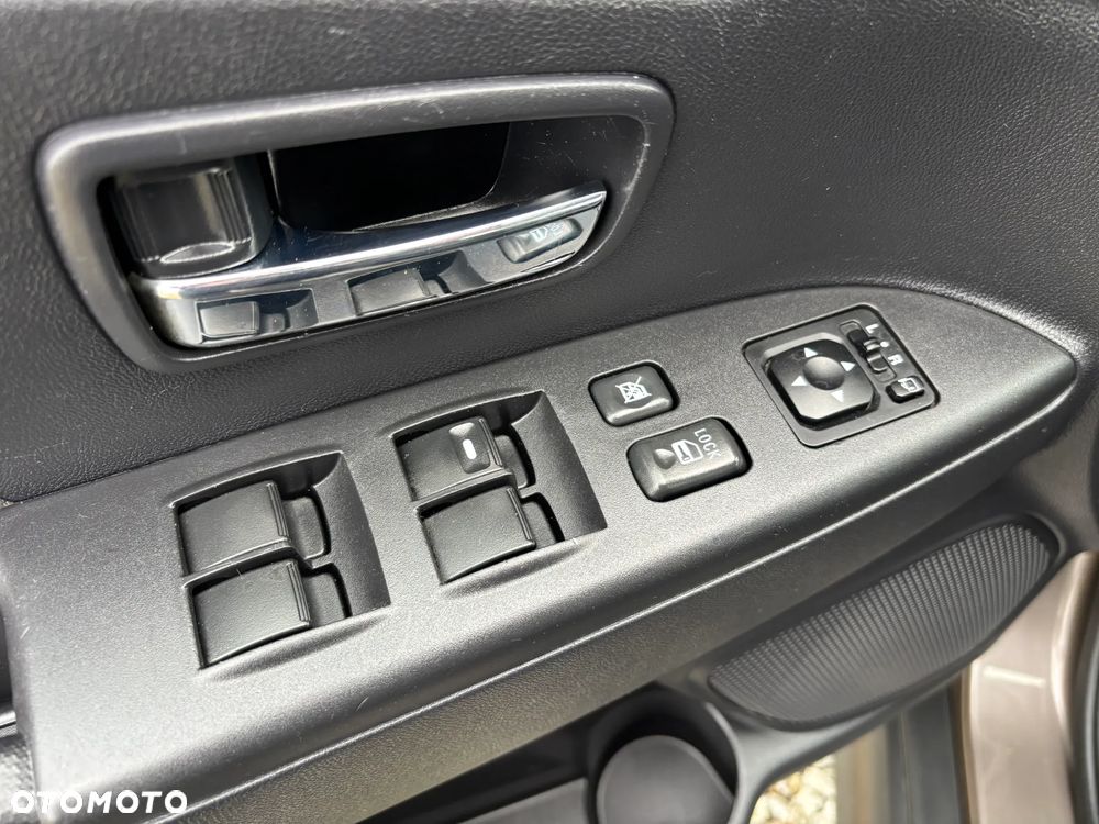 Mitsubishi ASX 1.8 DI-D 2WD Inform - 27