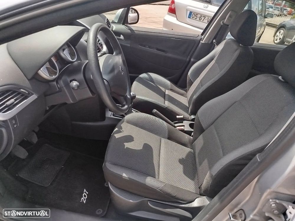 Peugeot 207 1.4 16V Active - 8