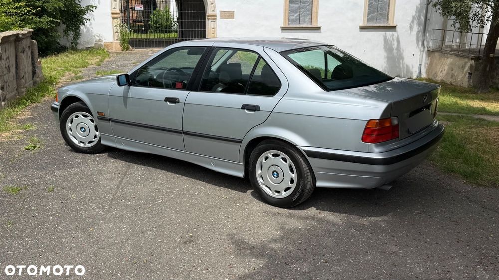 BMW Seria 3 - 19