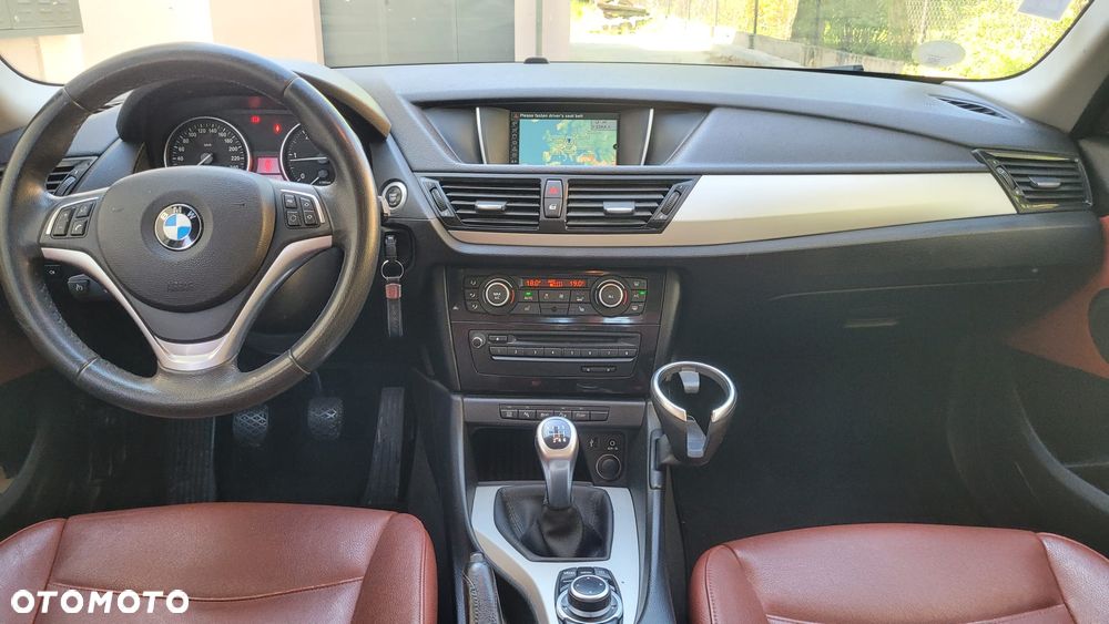 BMW X1 xDrive18d - 9