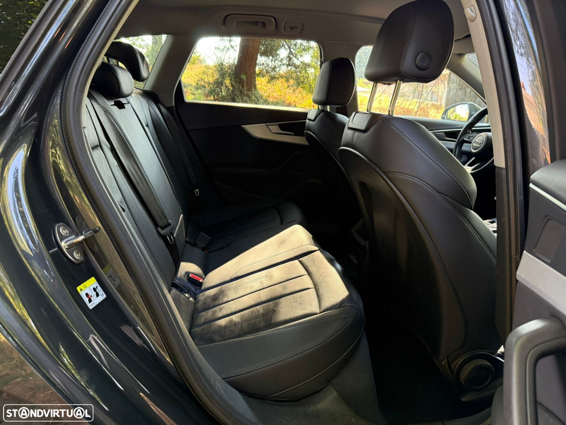 Audi A4 2.0 TDI S-line S tronic - 30
