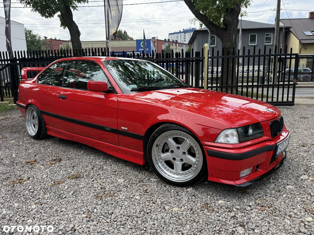 BMW Seria 3 320i - 8