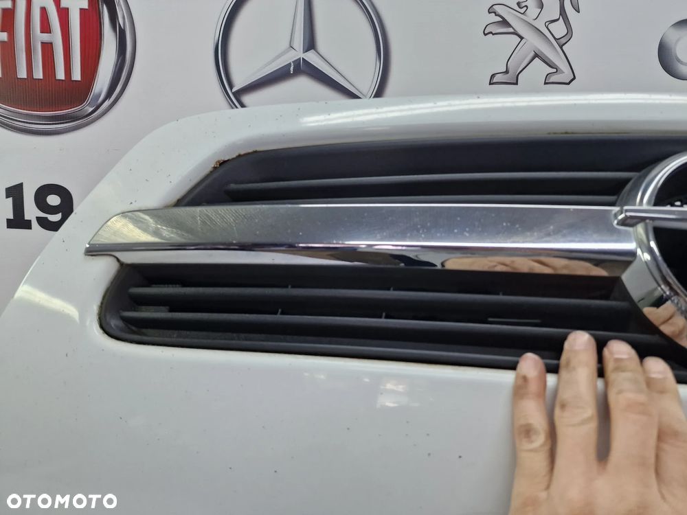 OPEL MERIVA A 03- ŁADNA MASKA BIAŁA , NR AUKCJI NM48 - 12