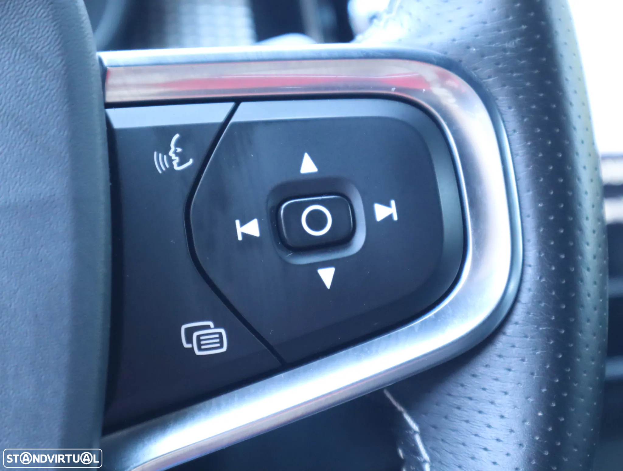 Volvo XC 40 1.5 T3 R-Design - 40