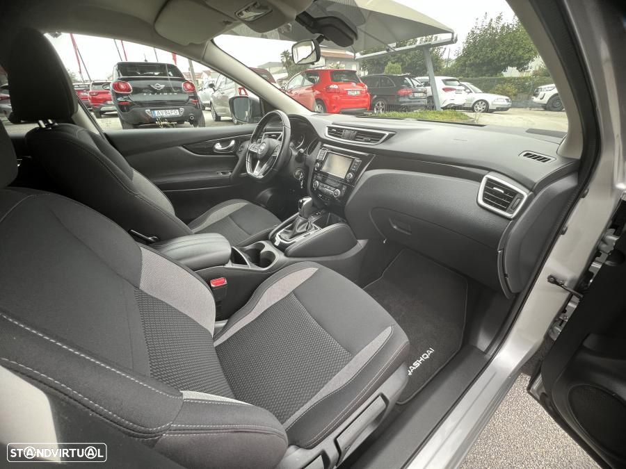 Nissan Qashqai 1.5 dCi N-Style DCT - 23
