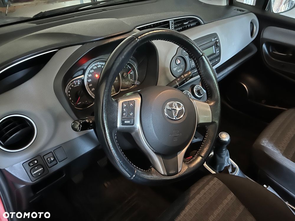 Toyota Yaris - 7