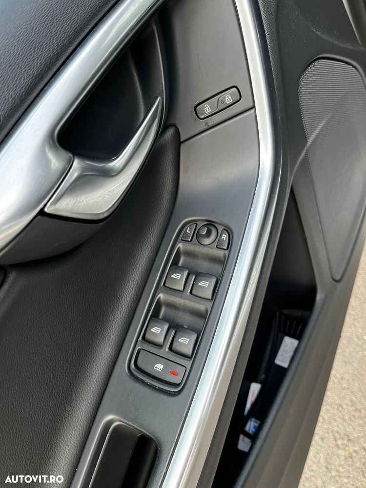 Volvo V60 D2 Geartronic Momentum - 11