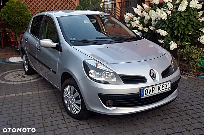 Renault Clio 1.5 dCi Dynamique - 16