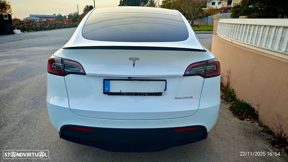 Tesla Model Y Performance Tração Integral - 16
