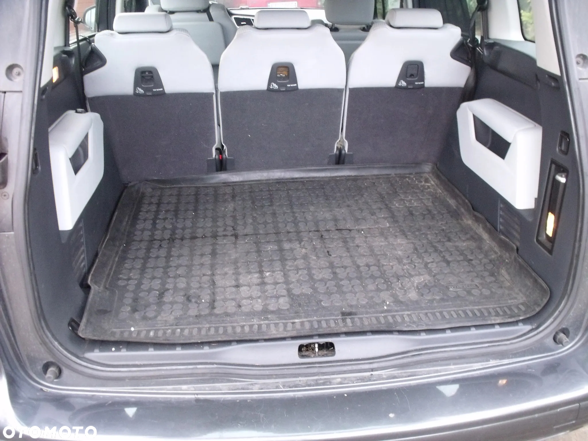 Peugeot 5008 1.6 HDi Premium - 11
