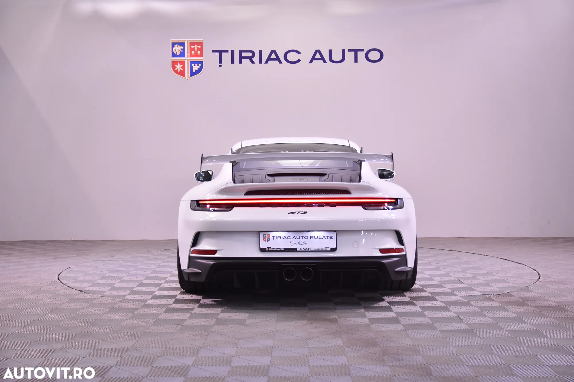 Porsche 911 GT3 - 4