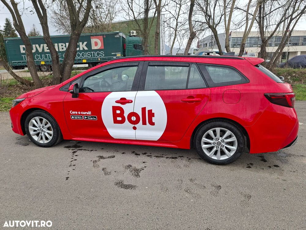 Toyota Corolla 1.8 HEV Dynamic - 1