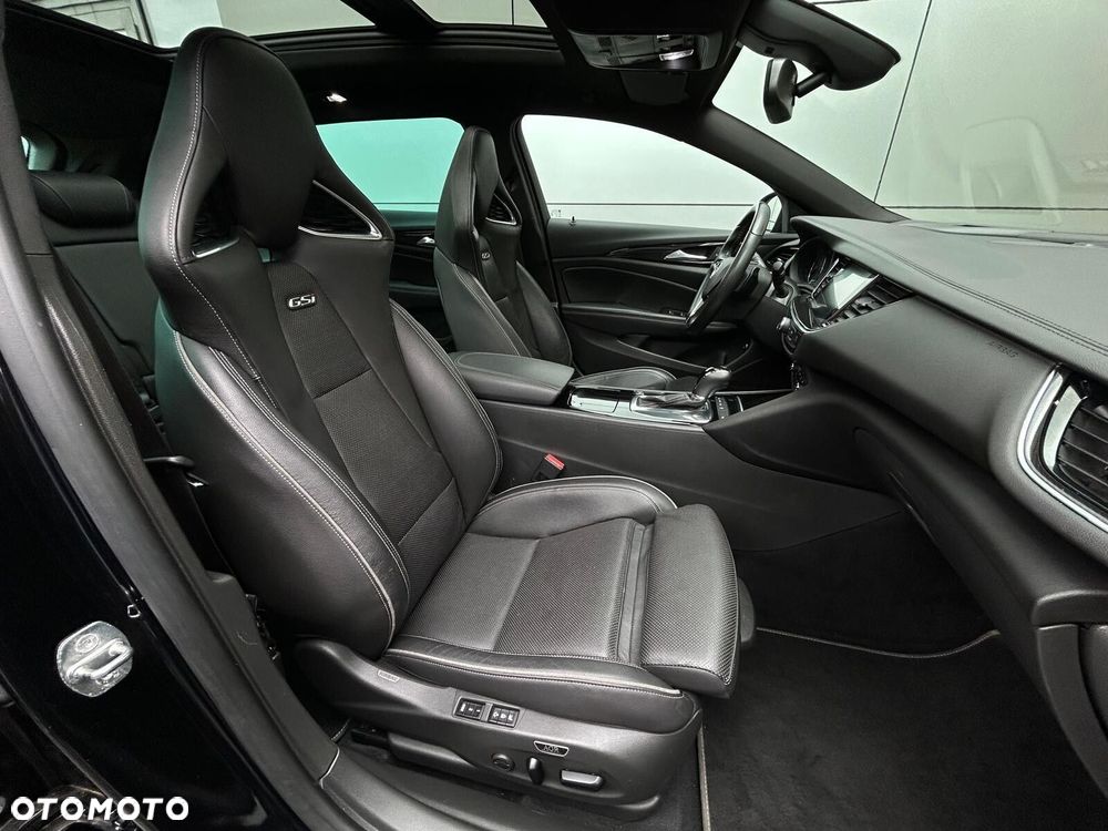 Opel Insignia 2.0 CDTI 4x4 GSi S&S - 18