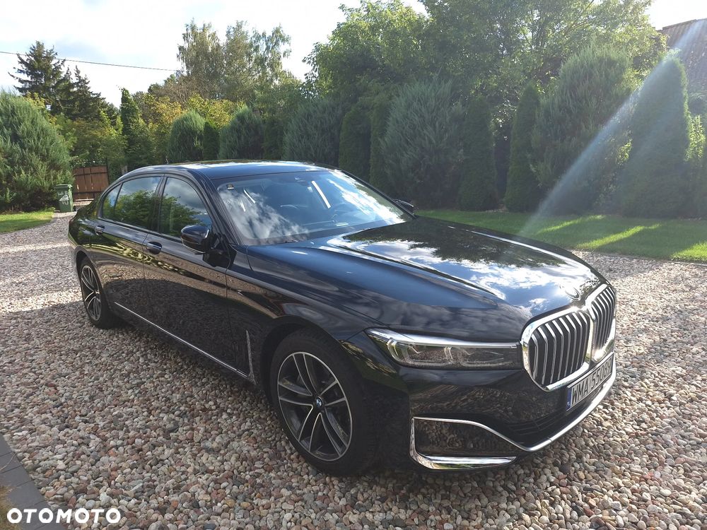 BMW Seria 7 750Li xDrive - 9