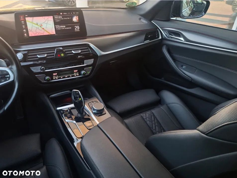 BMW Seria 5 520d mHEV sport - 10