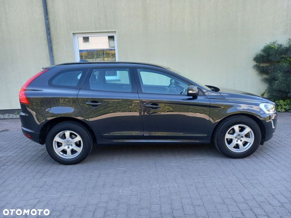 Volvo XC 60 D3 Momentum - 12