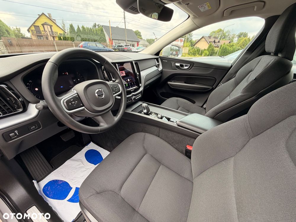 Volvo XC 60 B4 D AWD Geartronic Momentum Pro - 5