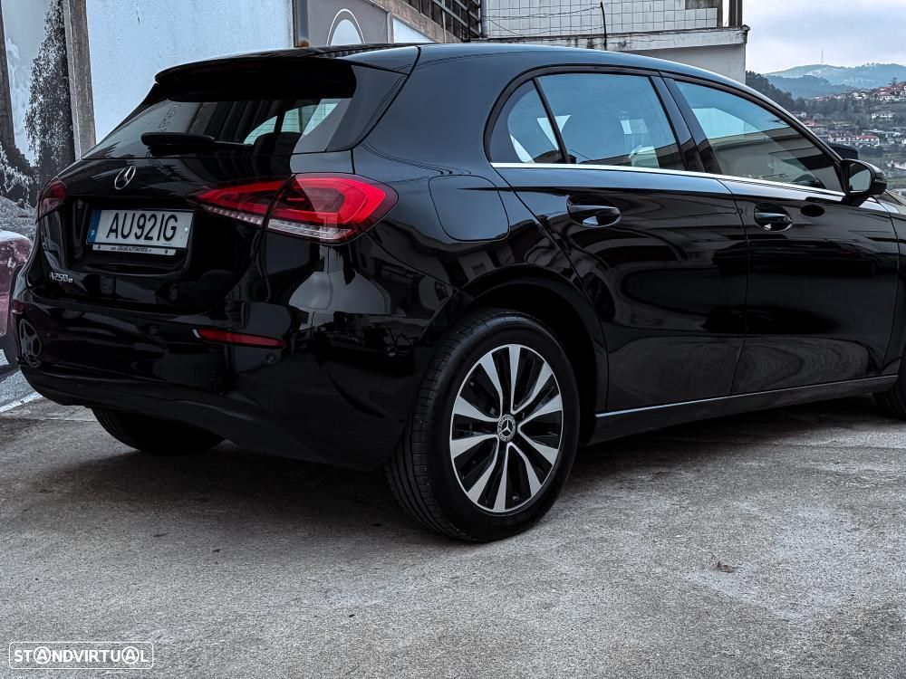 Mercedes-Benz A 250 e Style Plus - 11