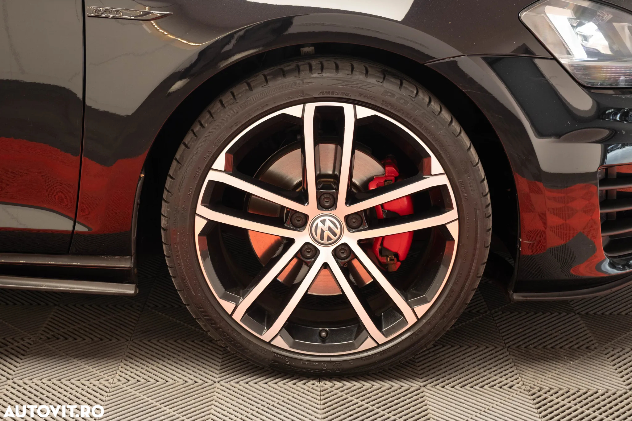 Volkswagen Golf 2.0 TDI DSG GTD - 27