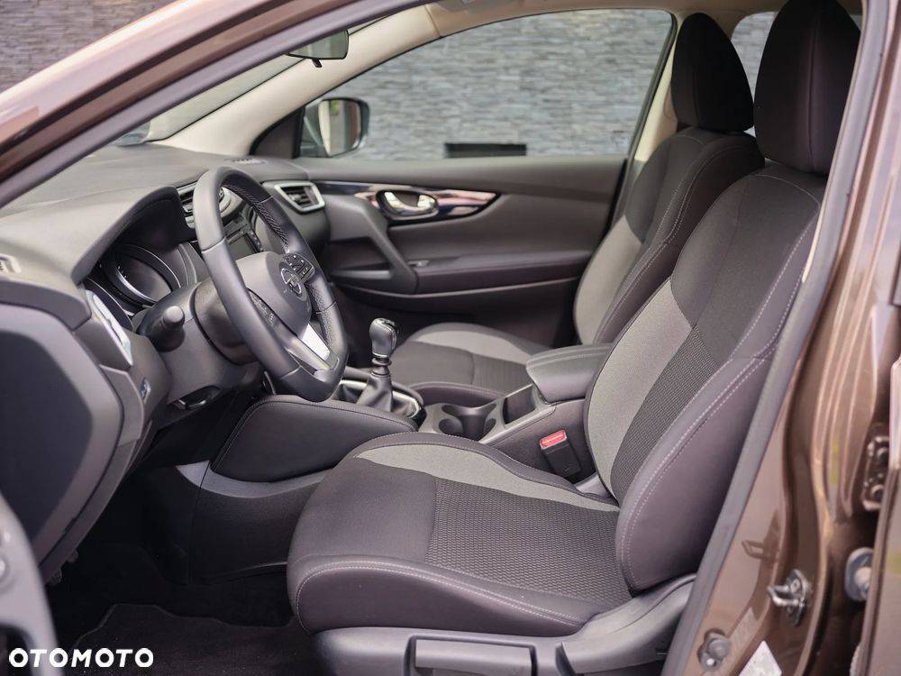 Nissan Qashqai 1.3 DIG-T Acenta - 25