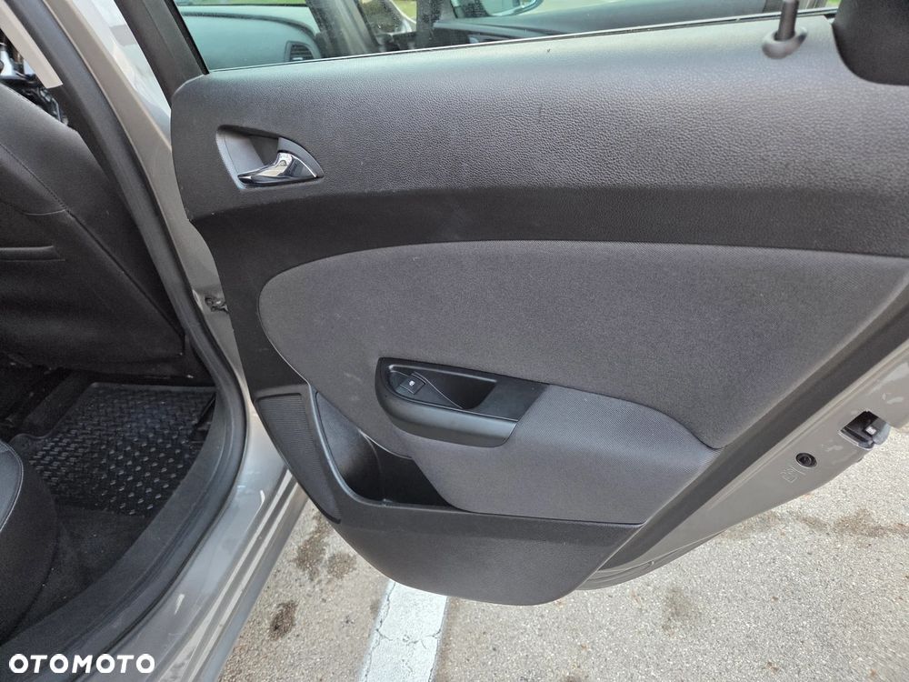 Opel Astra - 14