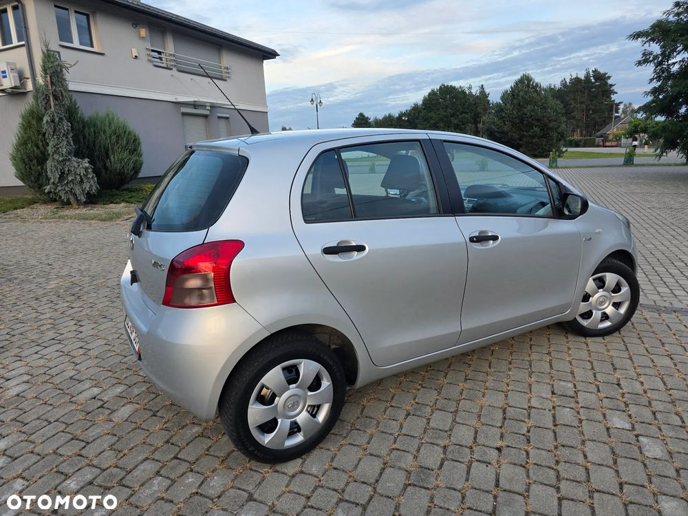 Toyota Yaris 1.4 D-4D S - 9