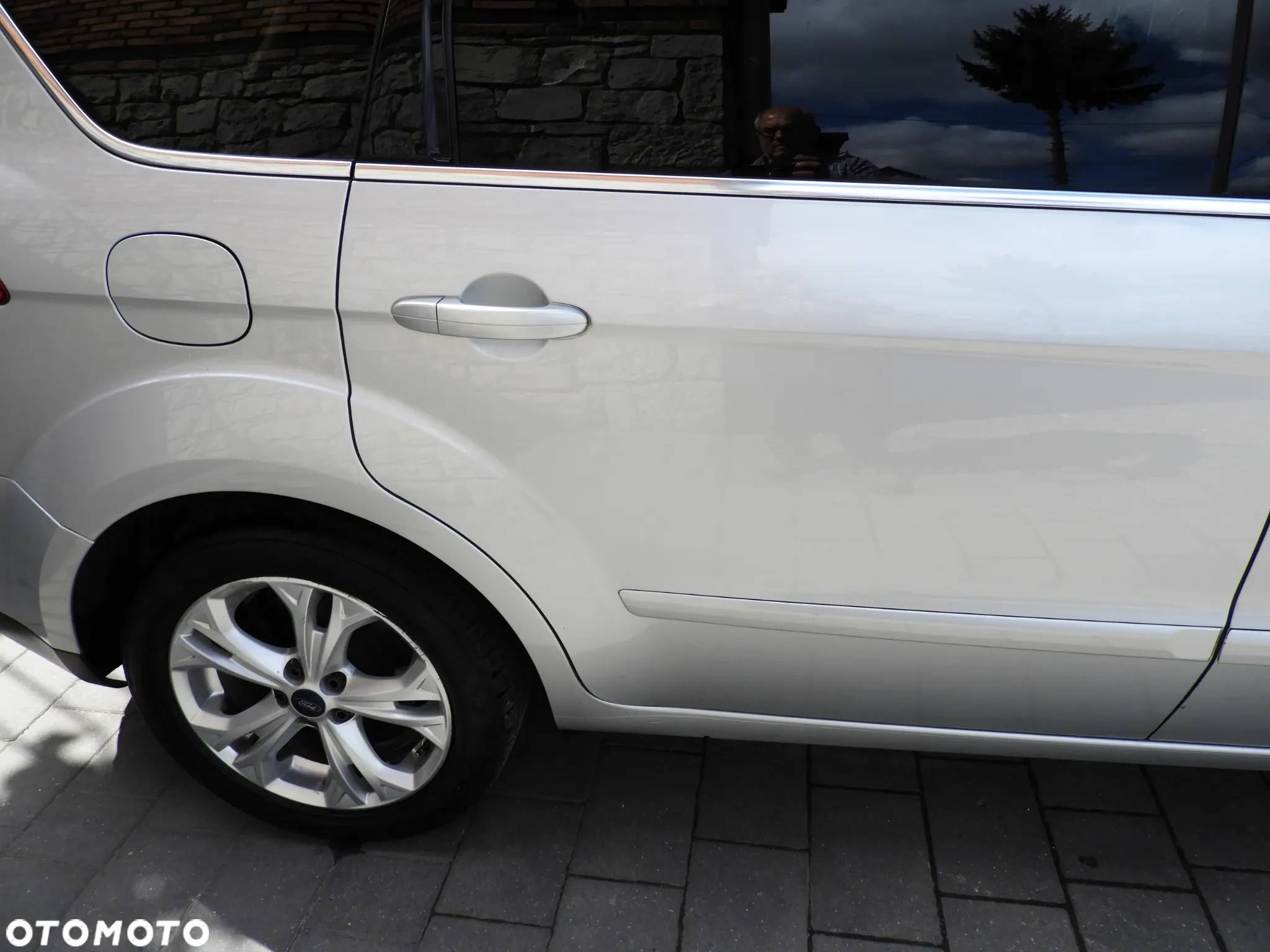Ford S-Max - 9