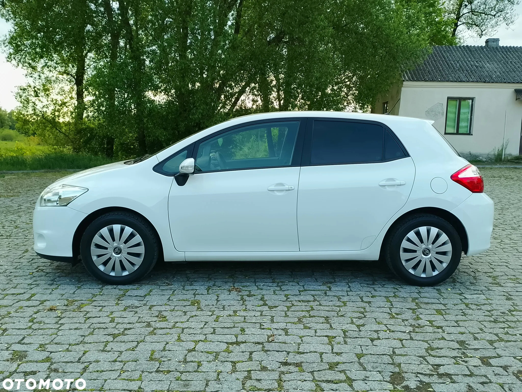 Toyota Auris 1.33 Dual-VVT-i Design Edition - 36